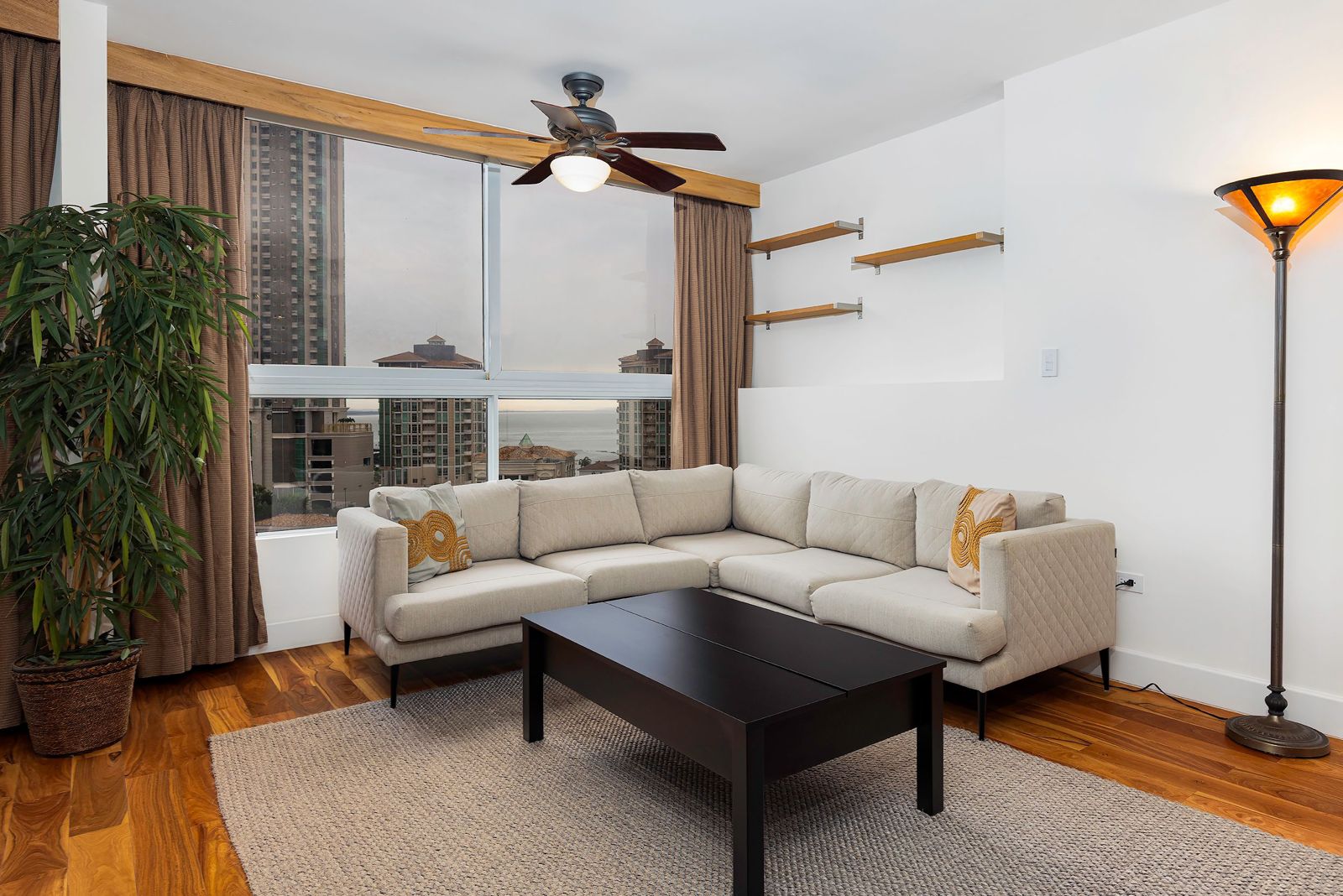 VIP Housing | Bienes Raices y Relocation