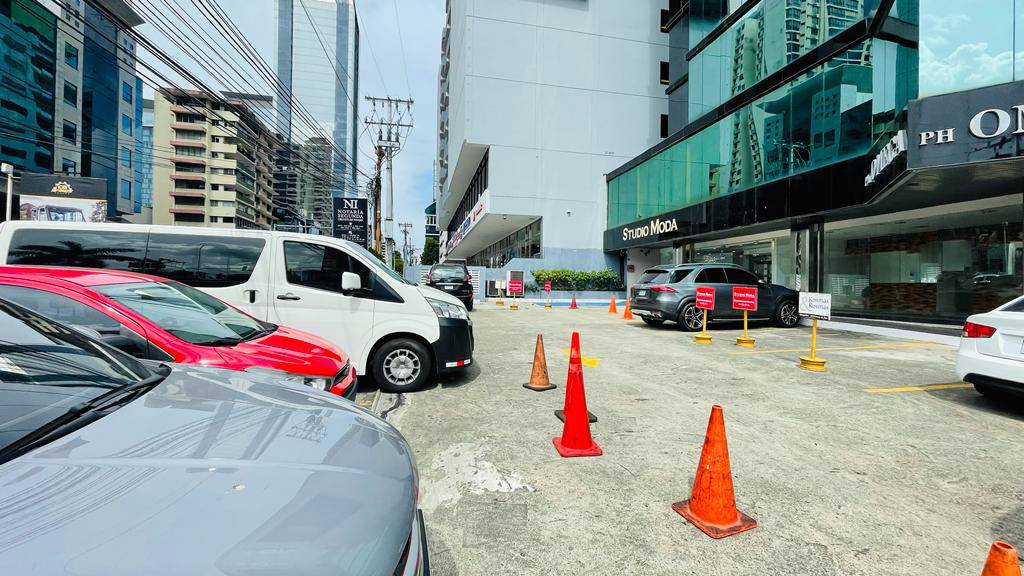 VIP Housing | Bienes Raices y Relocation