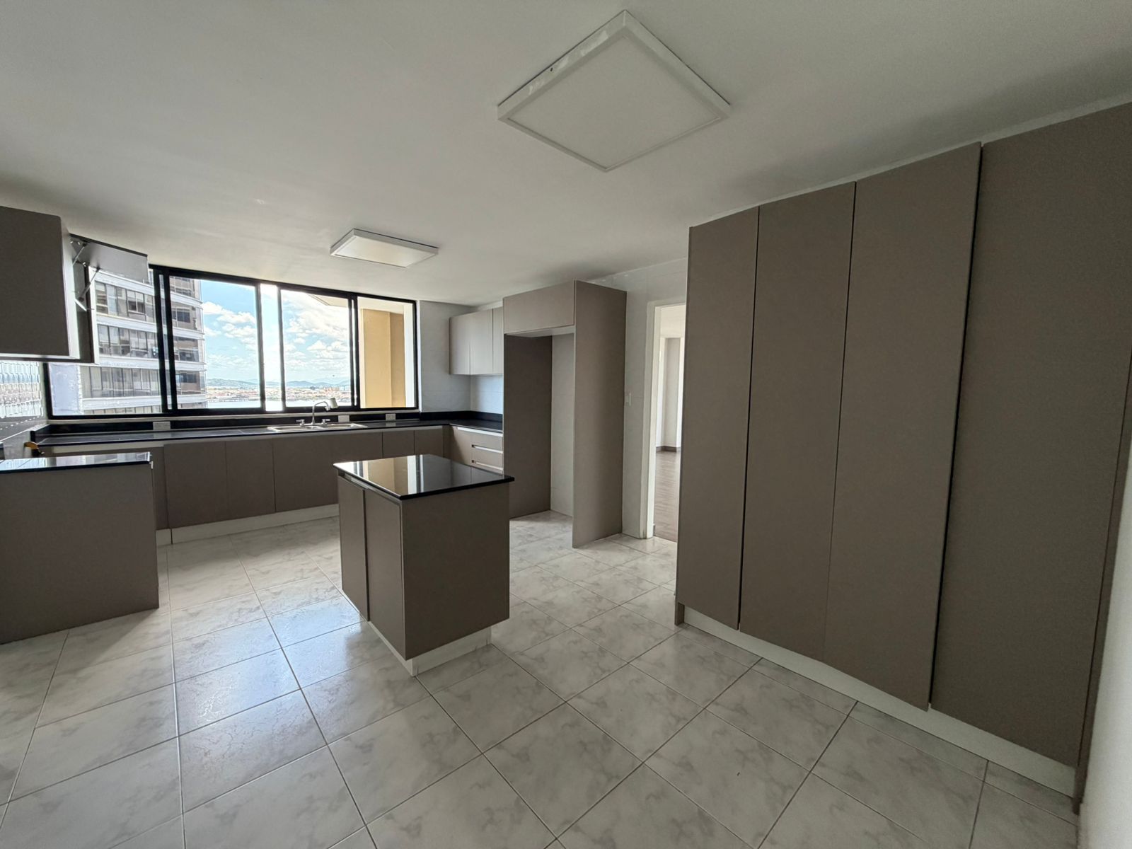 VIP Housing | Bienes Raices y Relocation