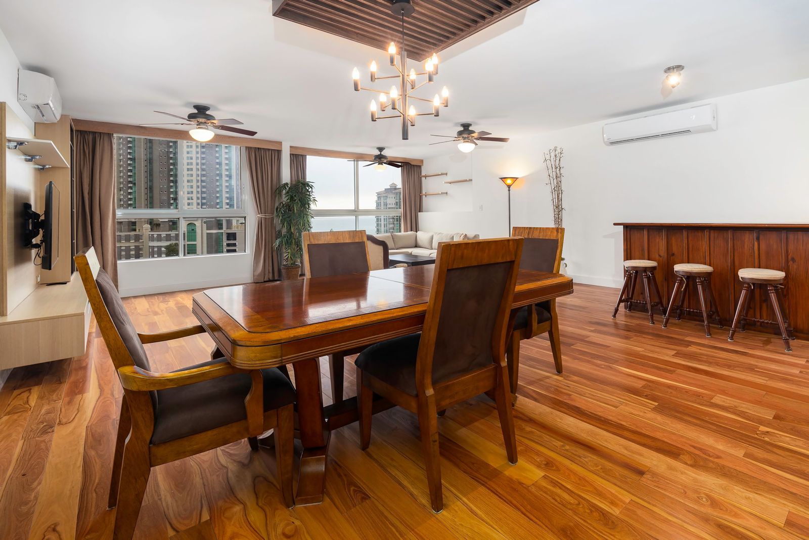 VIP Housing | Bienes Raices y Relocation